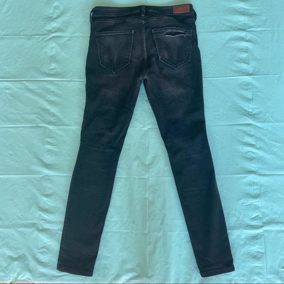‼️HOLLISTER DISTRESSED JEANS - Picture 10 of 14